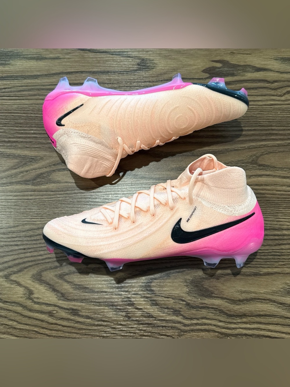 Men’s Size 9 Nike Phantom Luna 2 Elite FG Prism Pack Soccer Cleats FJ2572-800